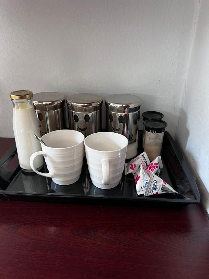 Silken Trap Accommodation No Loadshedding ヨハネスブルグ エクステリア 写真